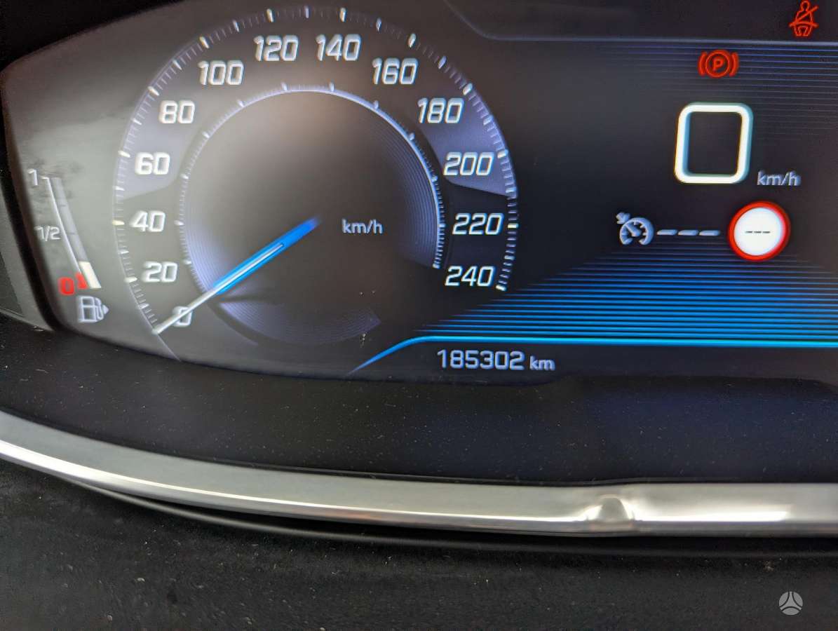 Peugeot 3008 - 8