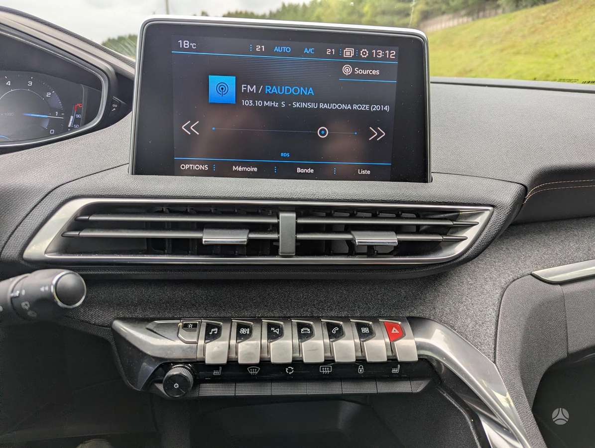 Peugeot 3008 - 10