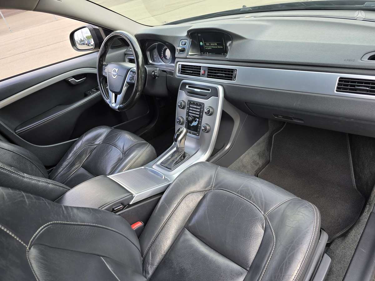 Volvo V70, 2.0 l., Универсал