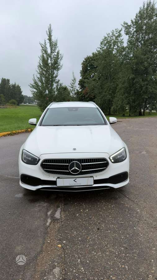 Mercedes-Benz E300 - 2