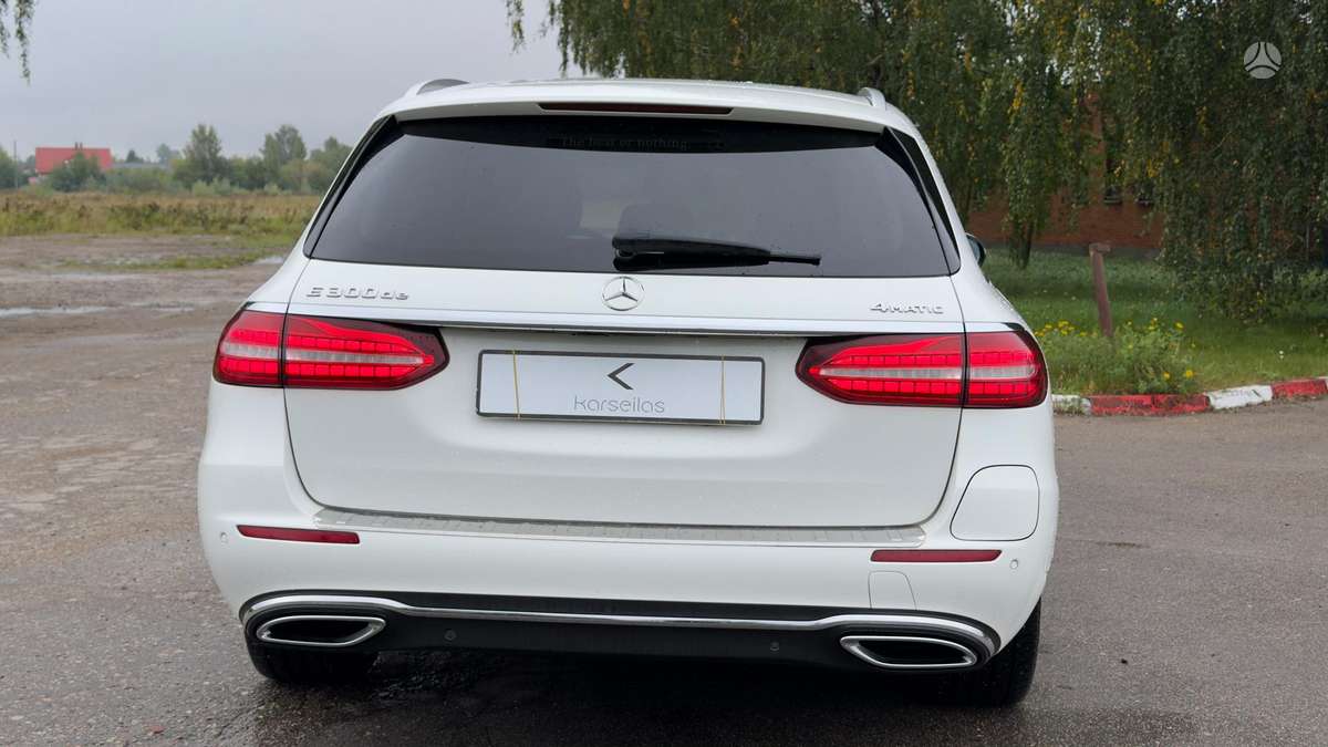 Mercedes-Benz E300 - 7