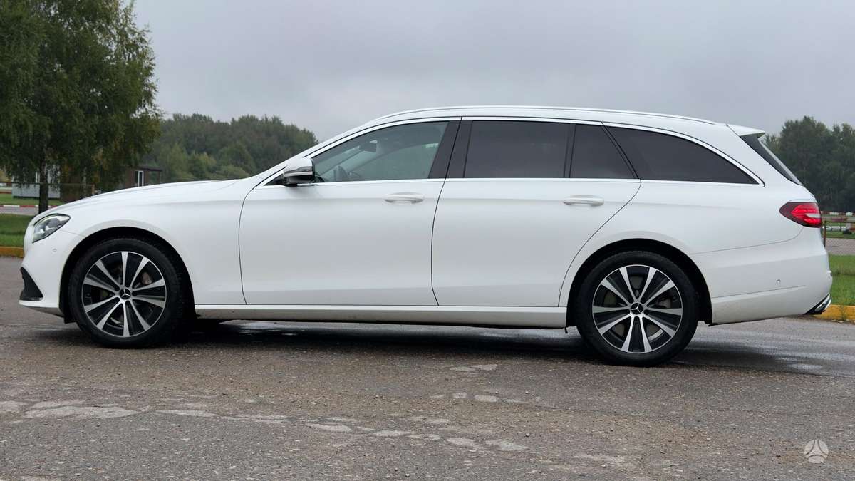 Mercedes-Benz E300 - 9