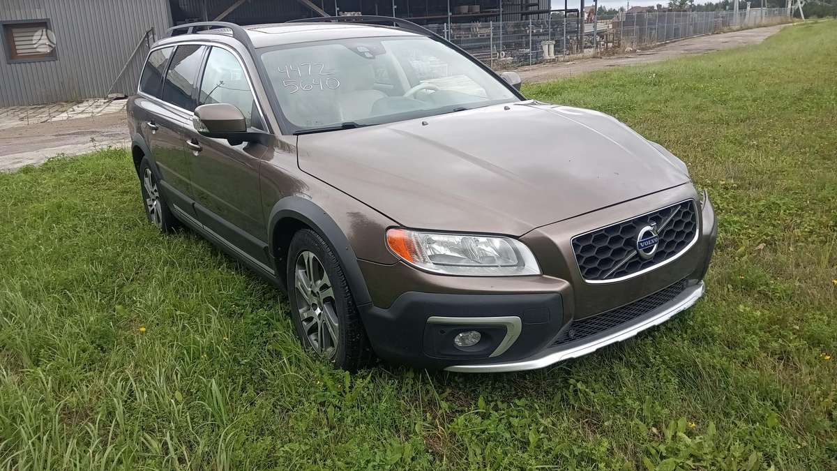 Volvo XC70 - 2