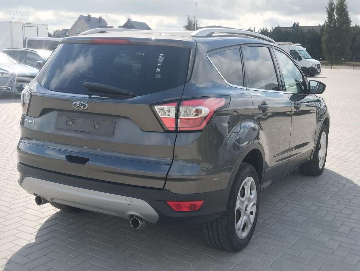 Ford Kuga - 4