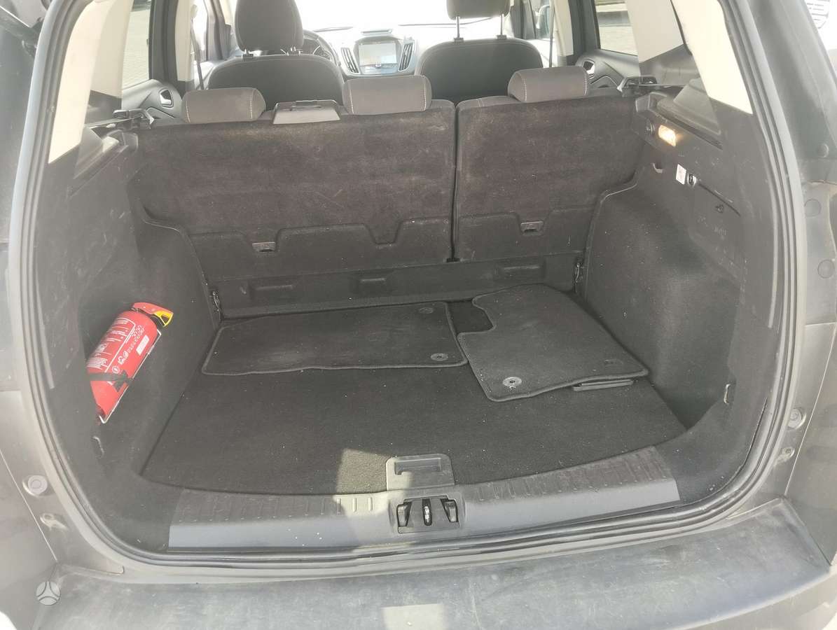 Ford Kuga - 9