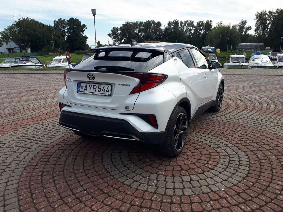 Toyota C-HR - 9