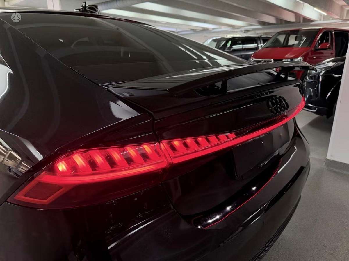 Audi A7 - 7