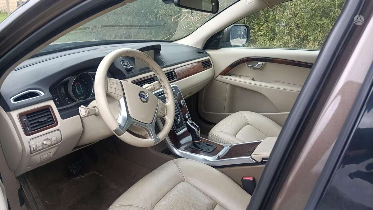 Volvo XC70, 3.2 l., Универсал