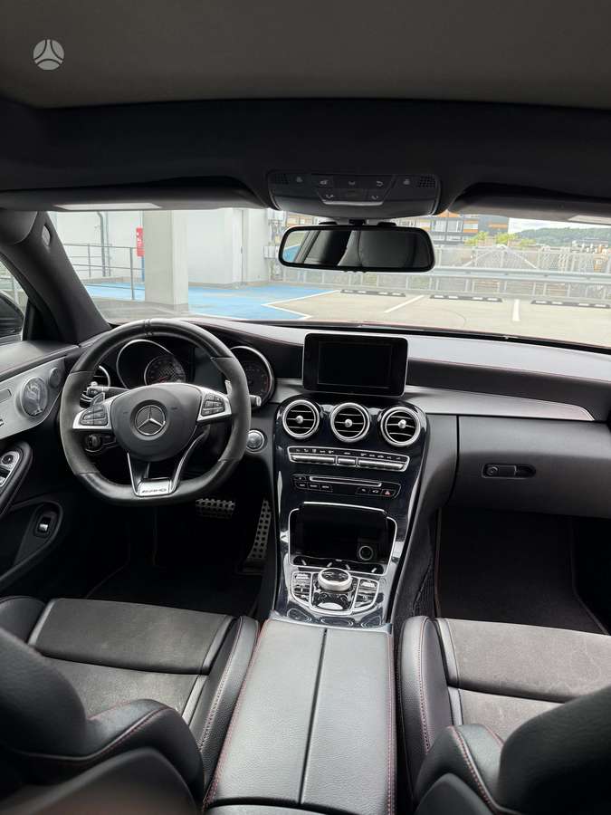 Mercedes-Benz C43 AMG - 11