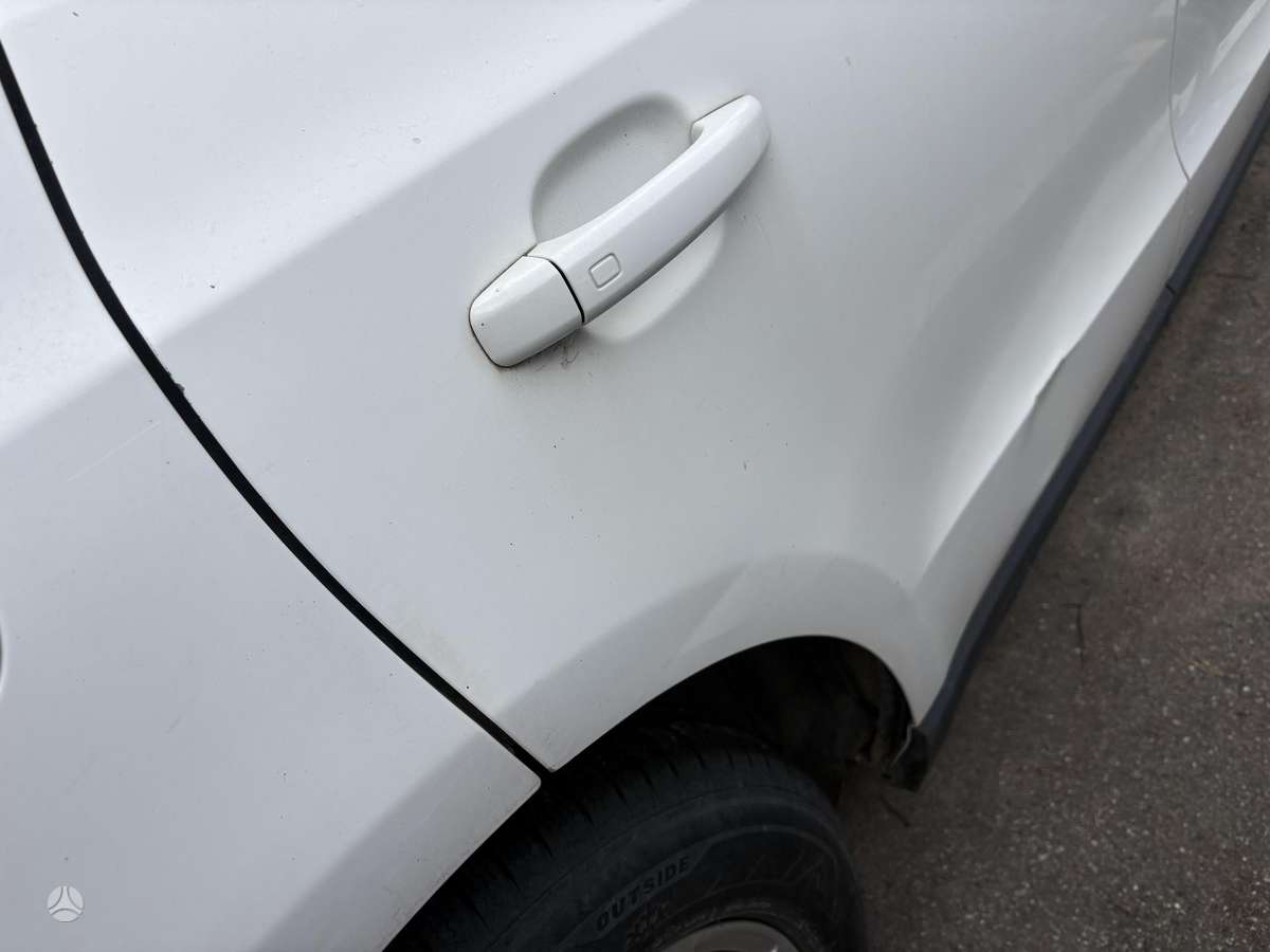 Audi Q5, 2.0 l., off-road / crossover