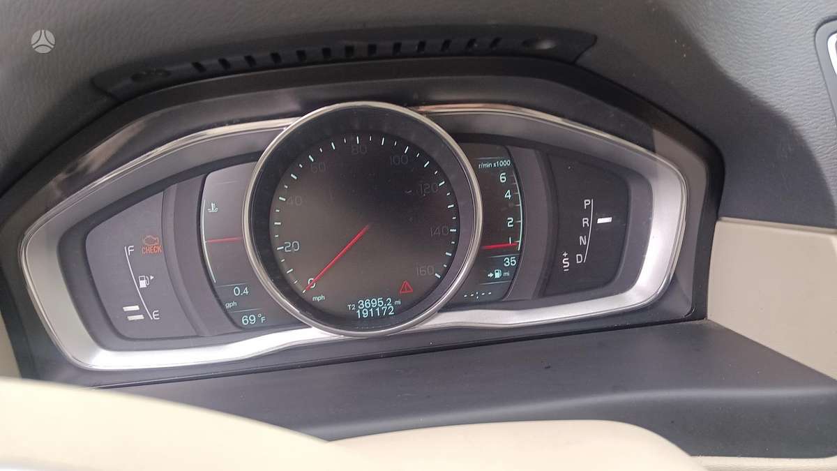 Volvo XC70, 3.2 l., Универсал