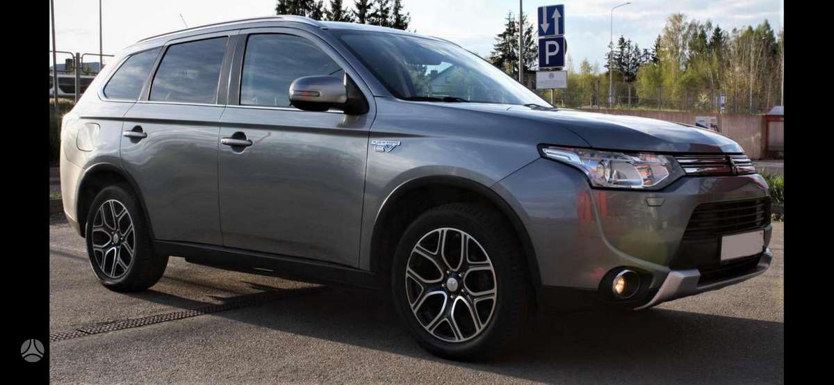 Mitsubishi Outlander - 5