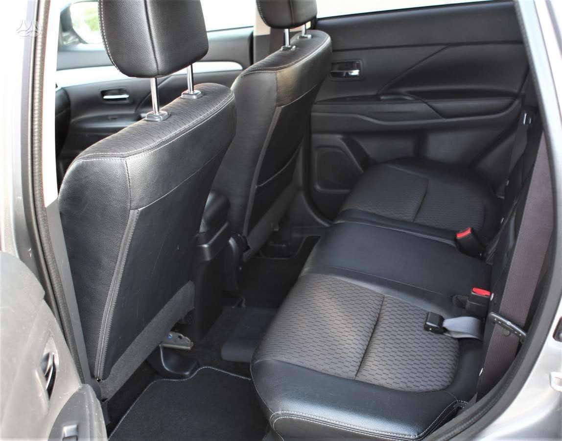 Mitsubishi Outlander - 8