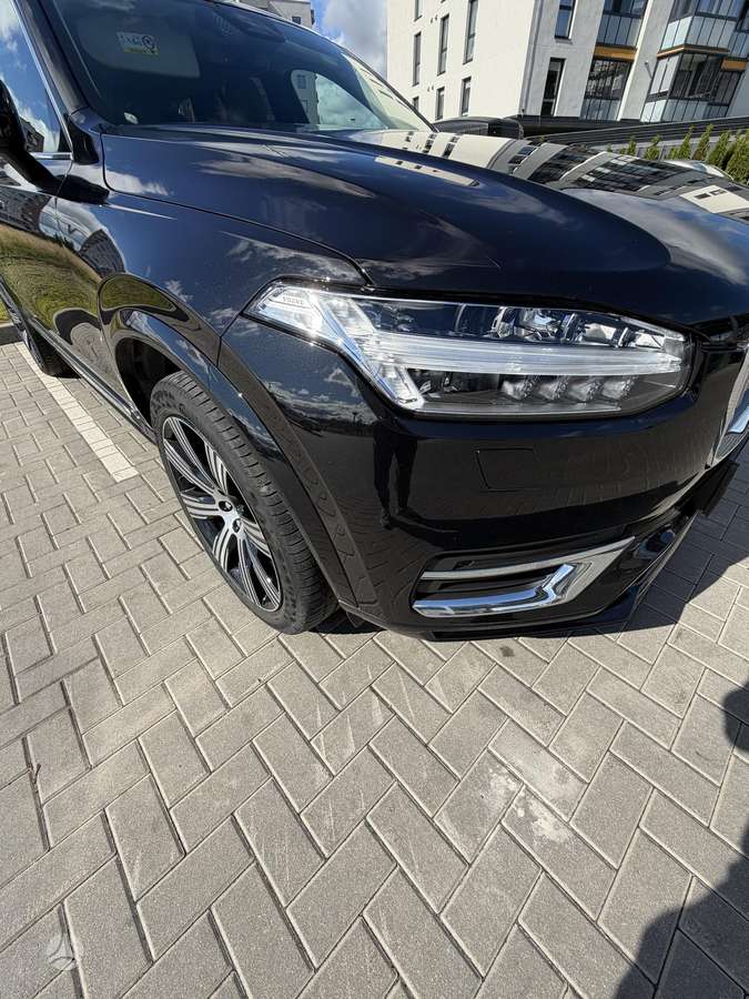 Volvo XC90 - 4