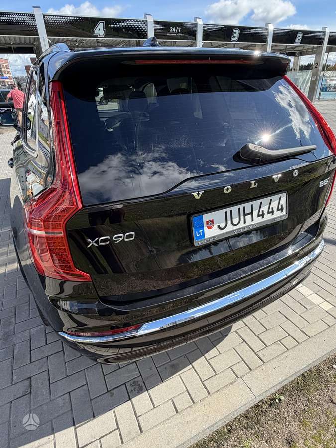Volvo XC90 - 8