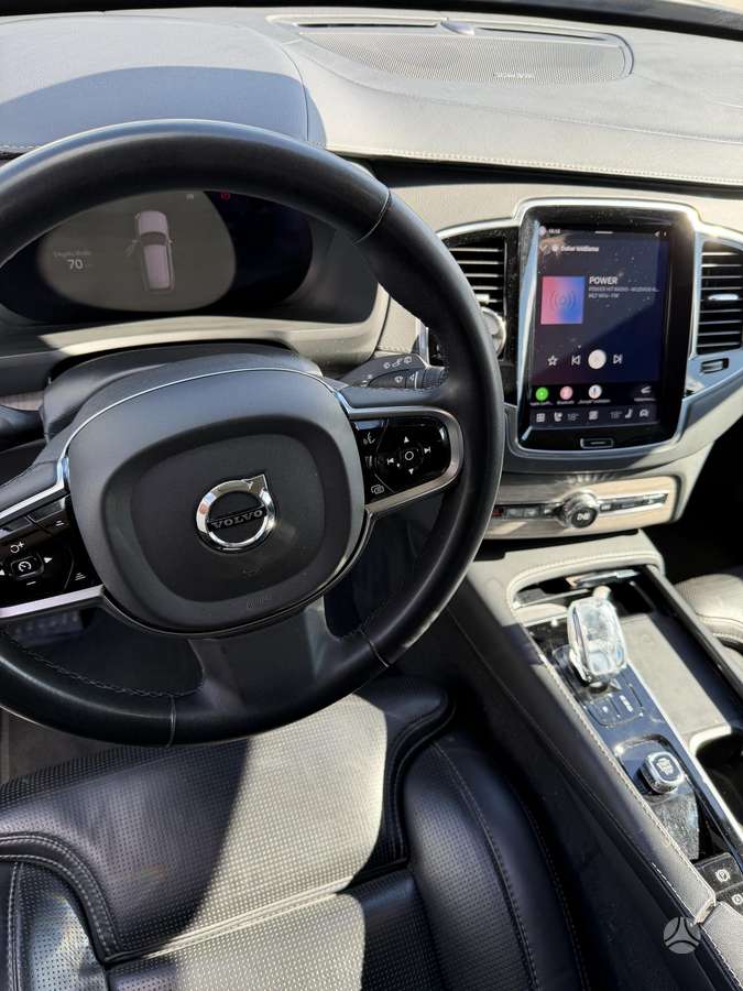 Volvo XC90 - 10