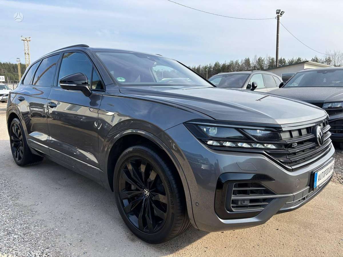 Volkswagen Touareg - 2