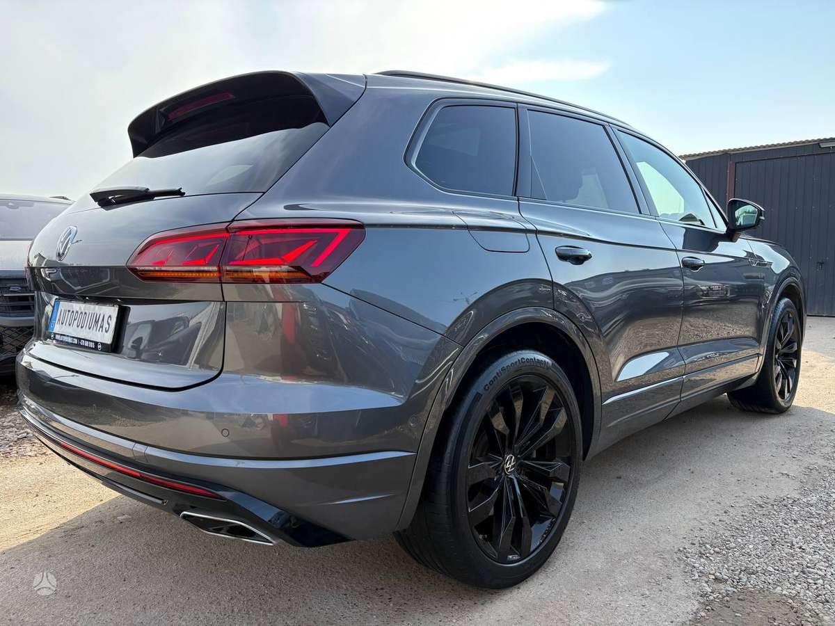 Volkswagen Touareg - 8
