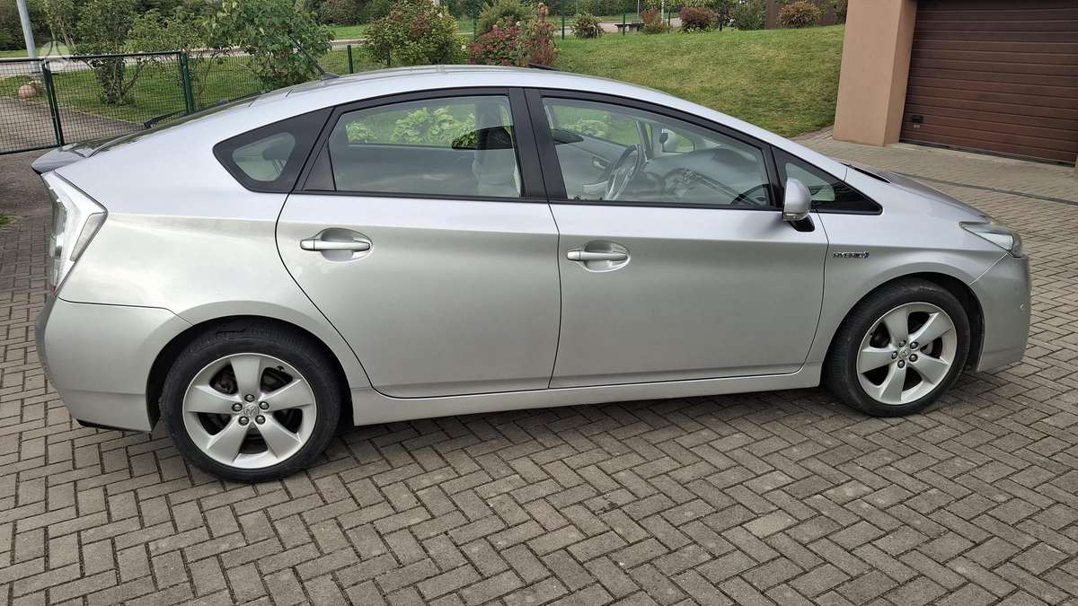 Toyota Prius - 6