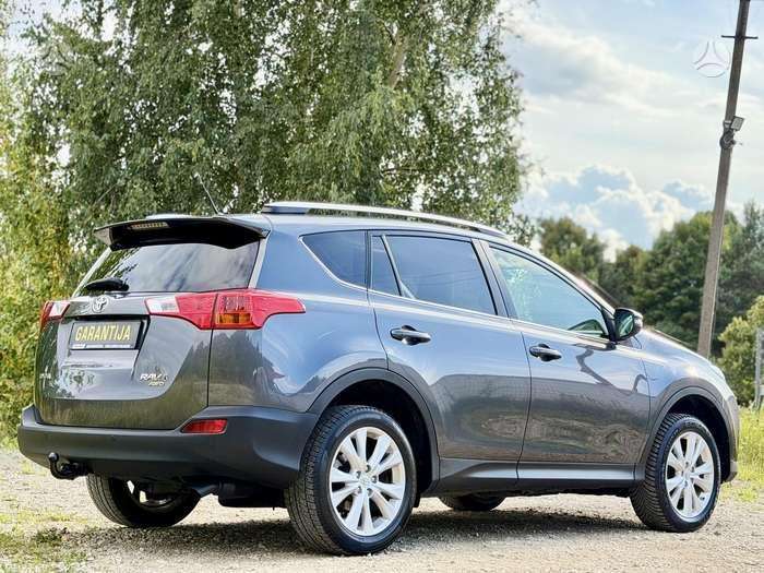 Toyota RAV4 - 4