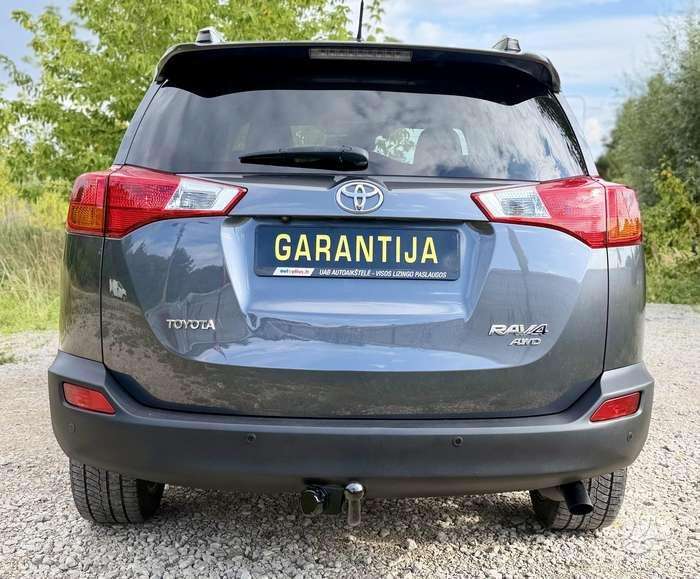 Toyota RAV4 - 6