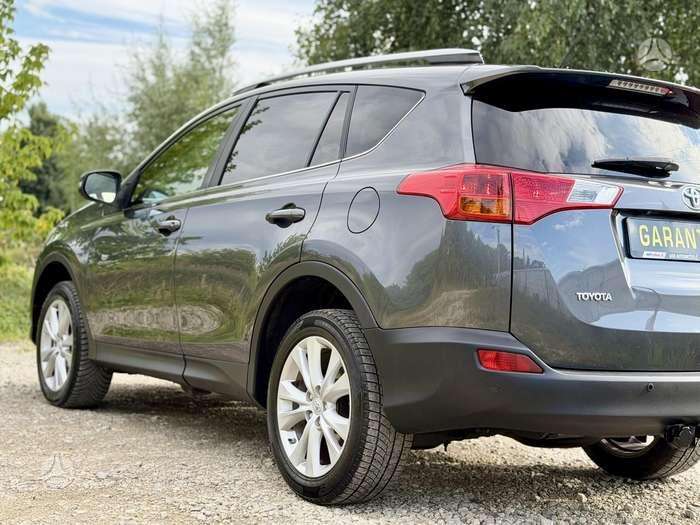 Toyota RAV4 - 7
