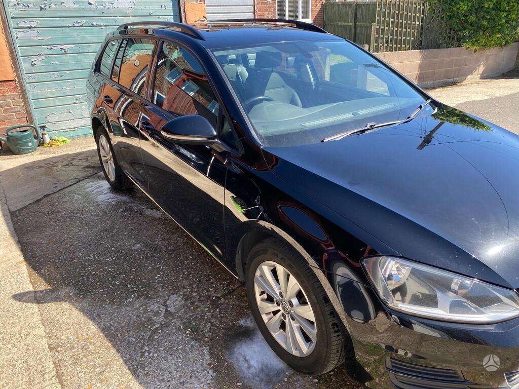 Volkswagen Golf - 3