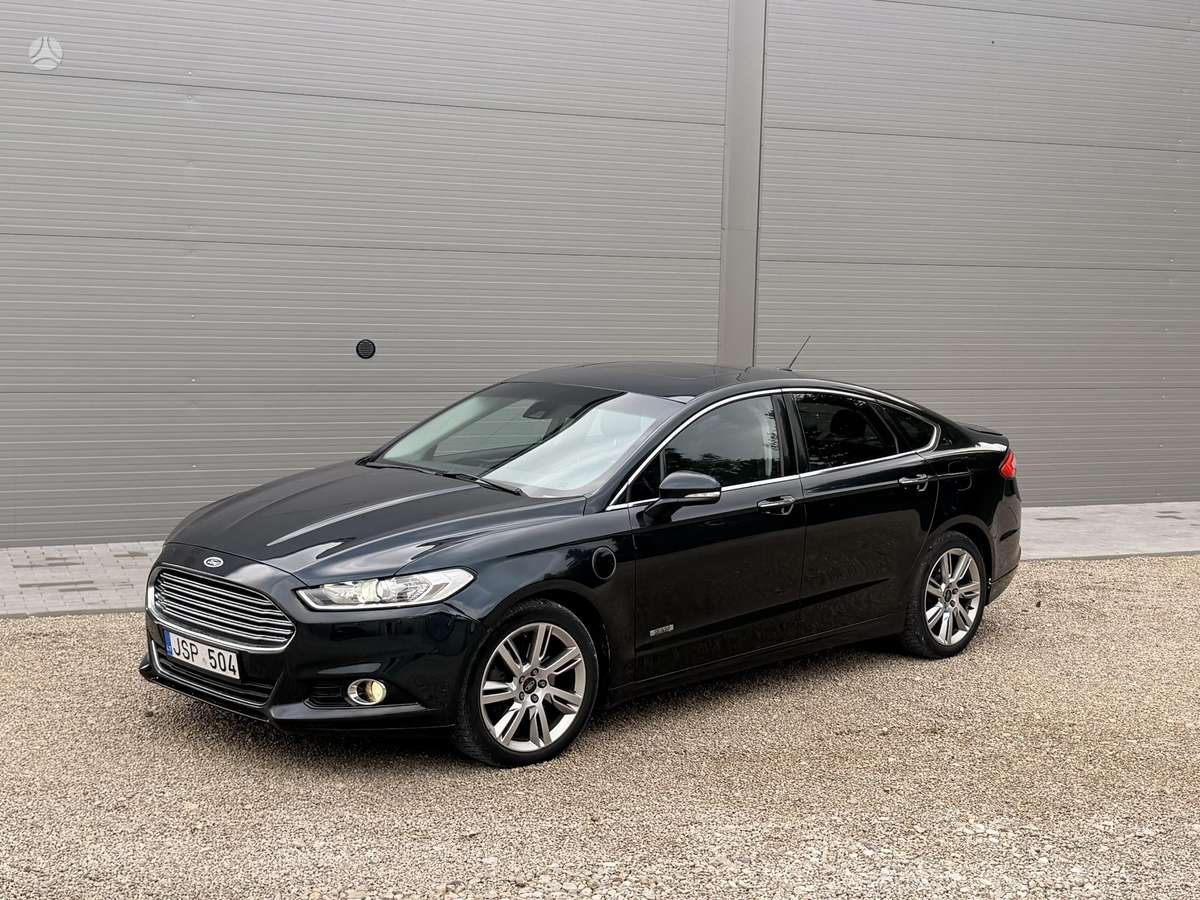 Ford Fusion - 4