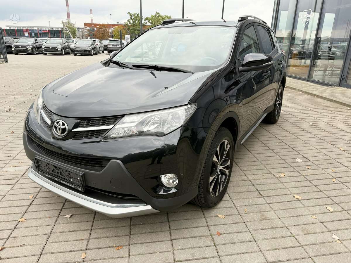 Toyota RAV4 - 1