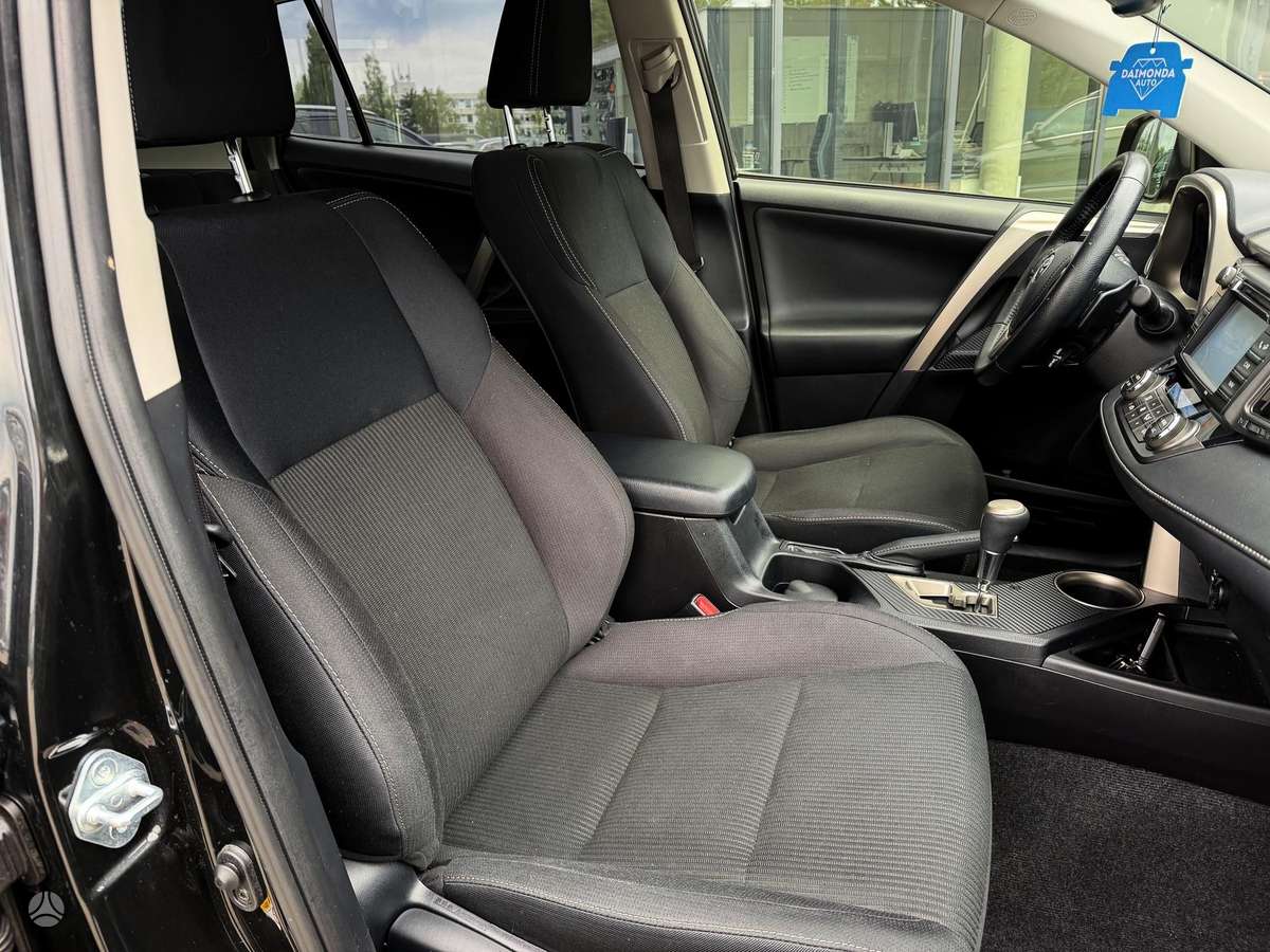 Toyota RAV4 - 11