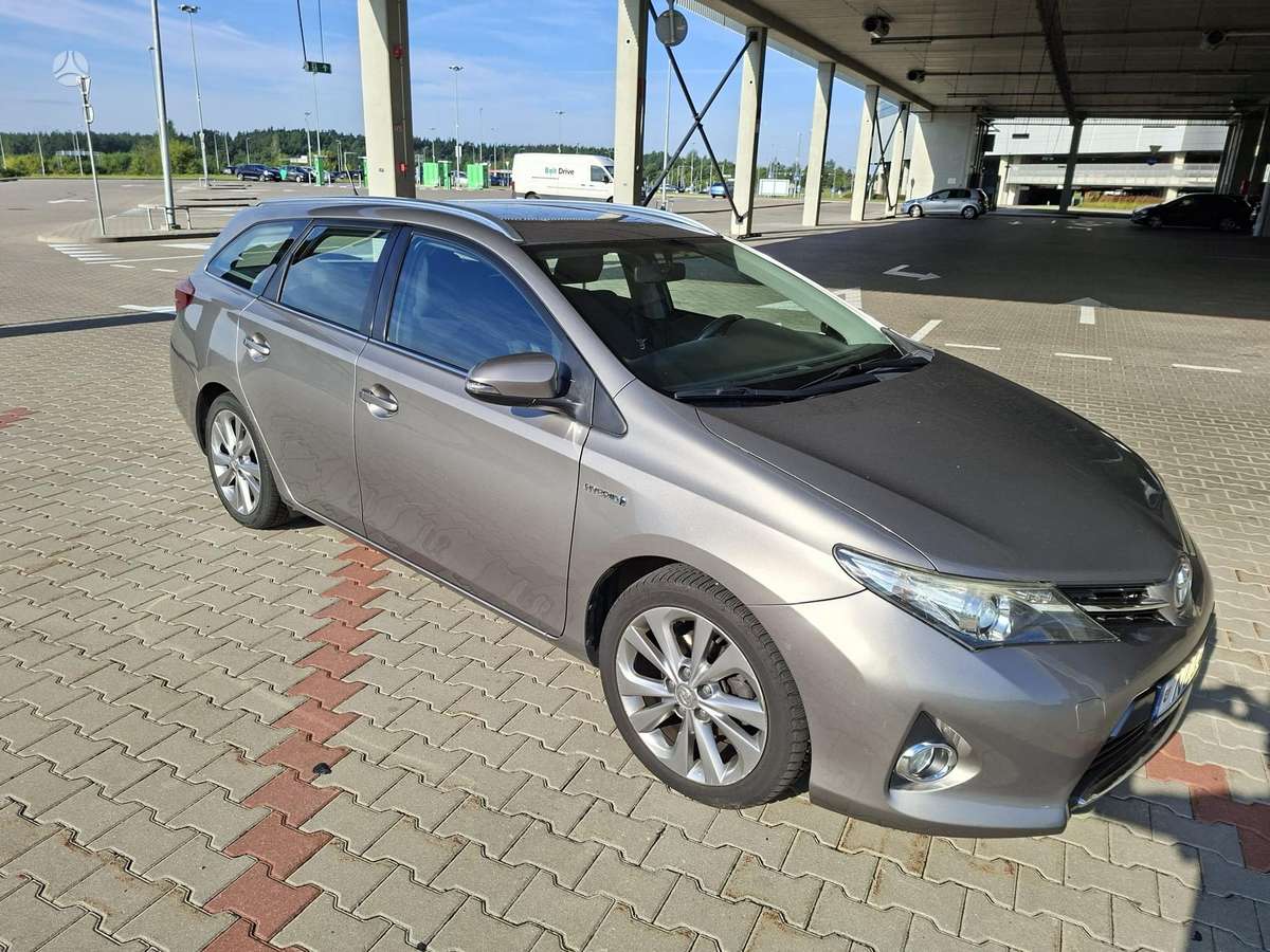 Toyota Auris - 2