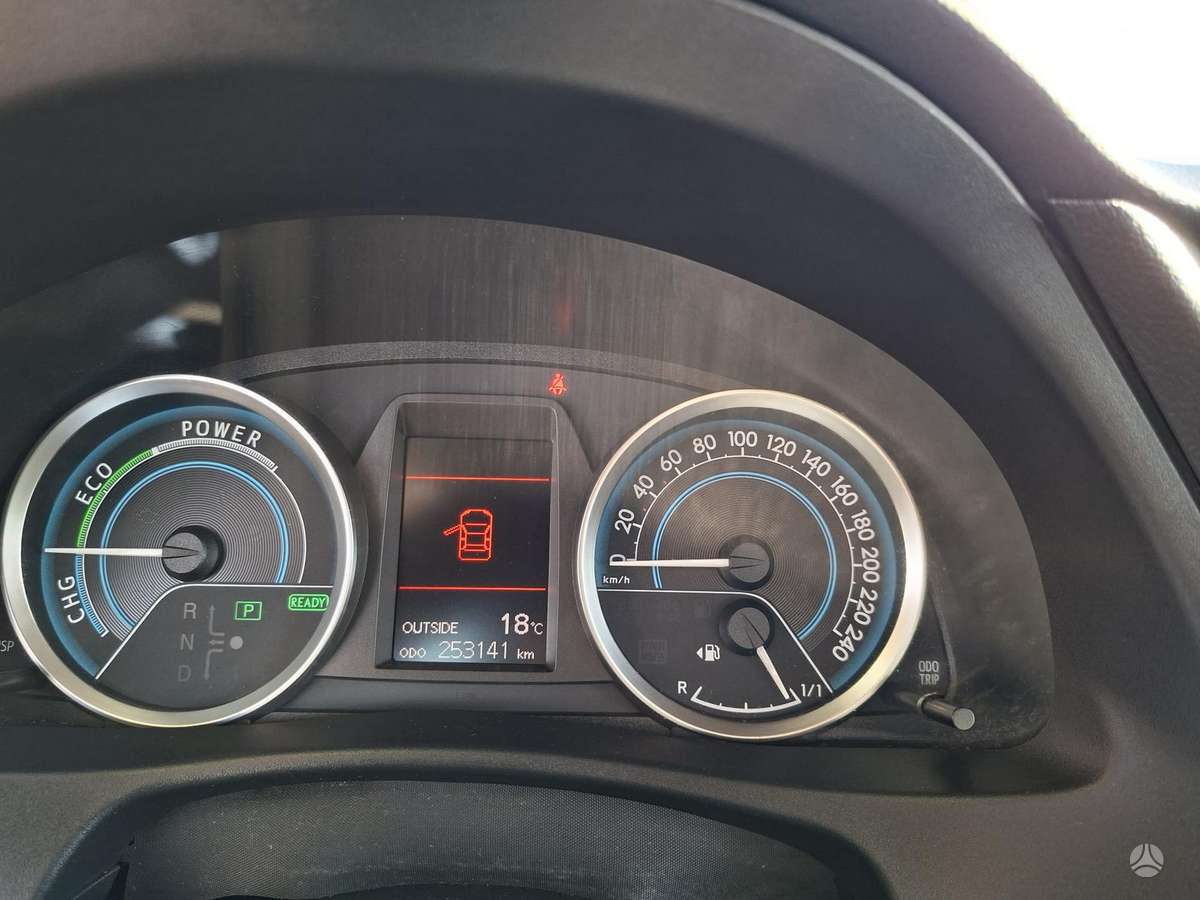 Toyota Auris - 4