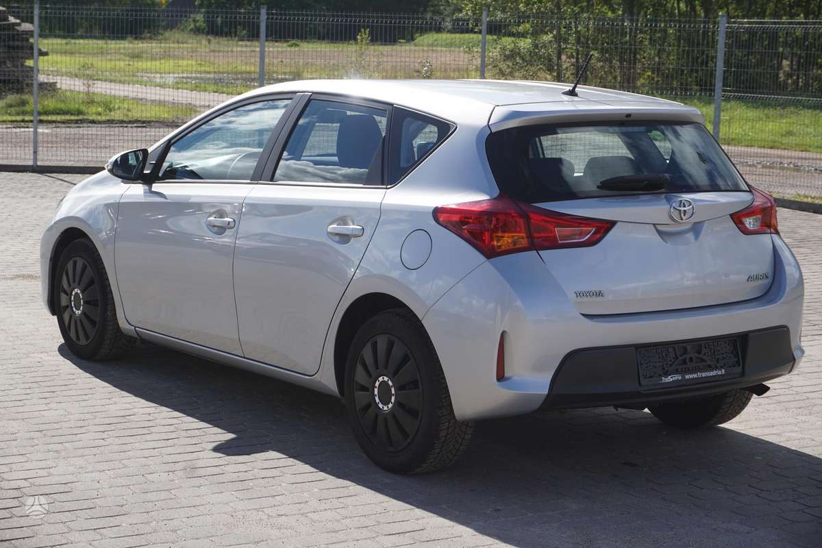Toyota Auris, 1.3 l., hatchback