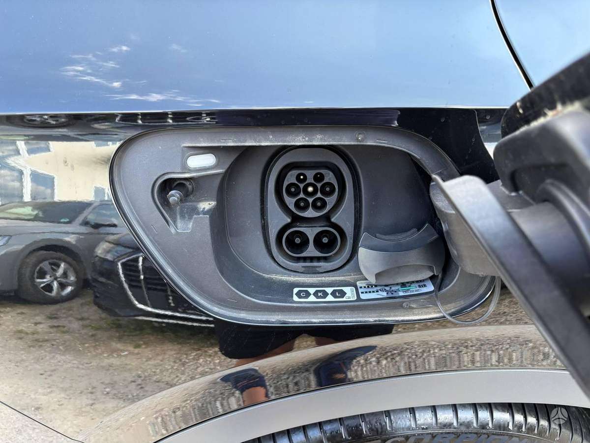 Volkswagen ID.5 - 10