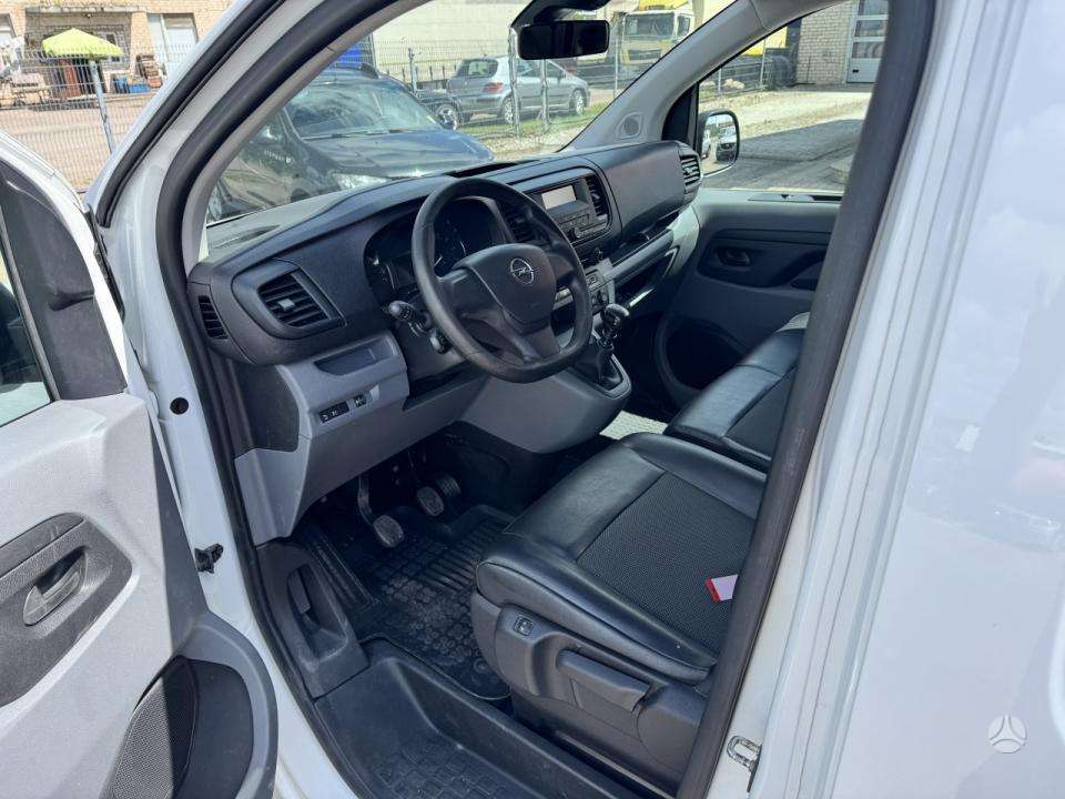 Opel Vivaro - 9