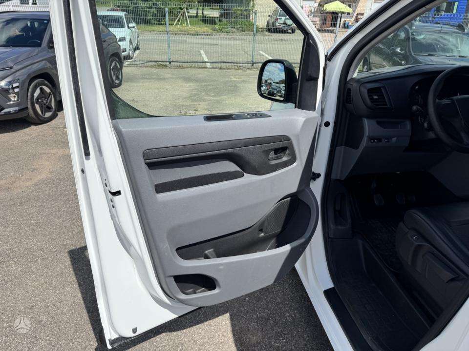 Opel Vivaro - 10