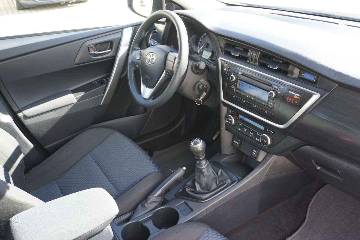 Toyota Auris, 1.3 l., hatchback