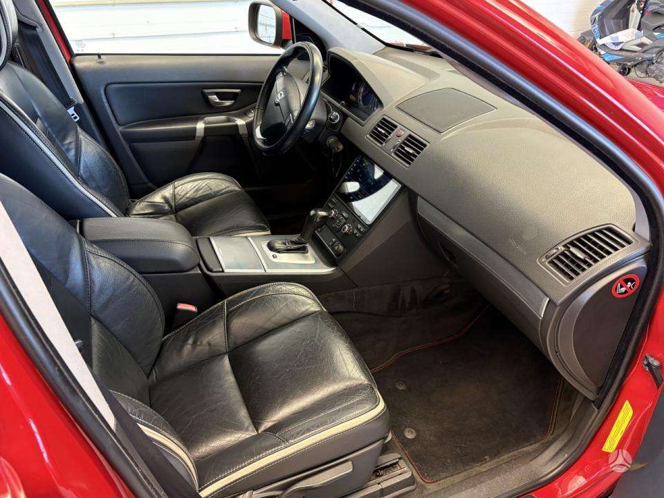 Volvo XC90 - 8