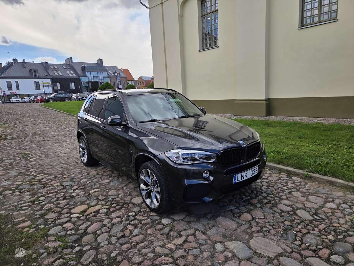 BMW X5 - 1