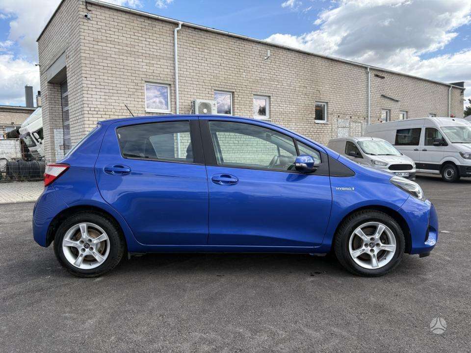 Toyota Yaris - 8
