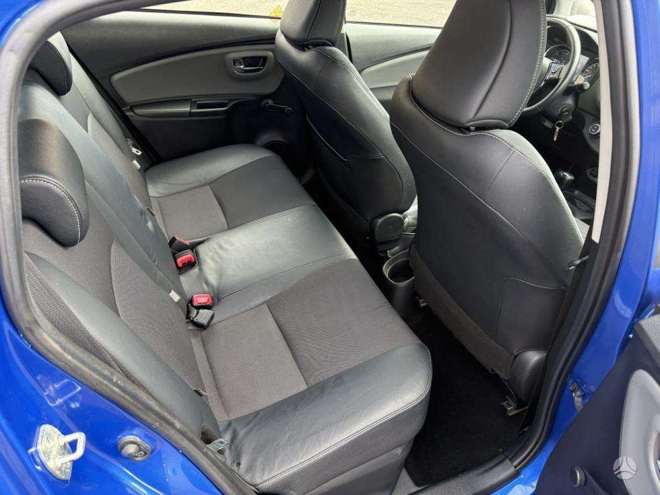 Toyota Yaris - 11