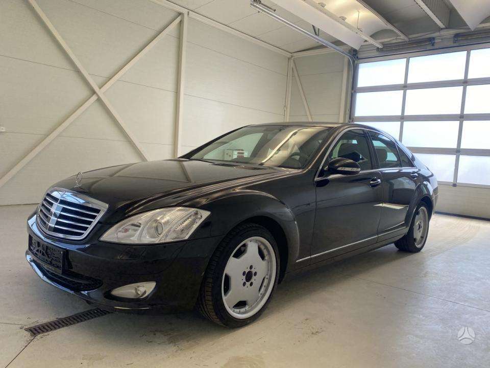 Mercedes-Benz S320 - 1