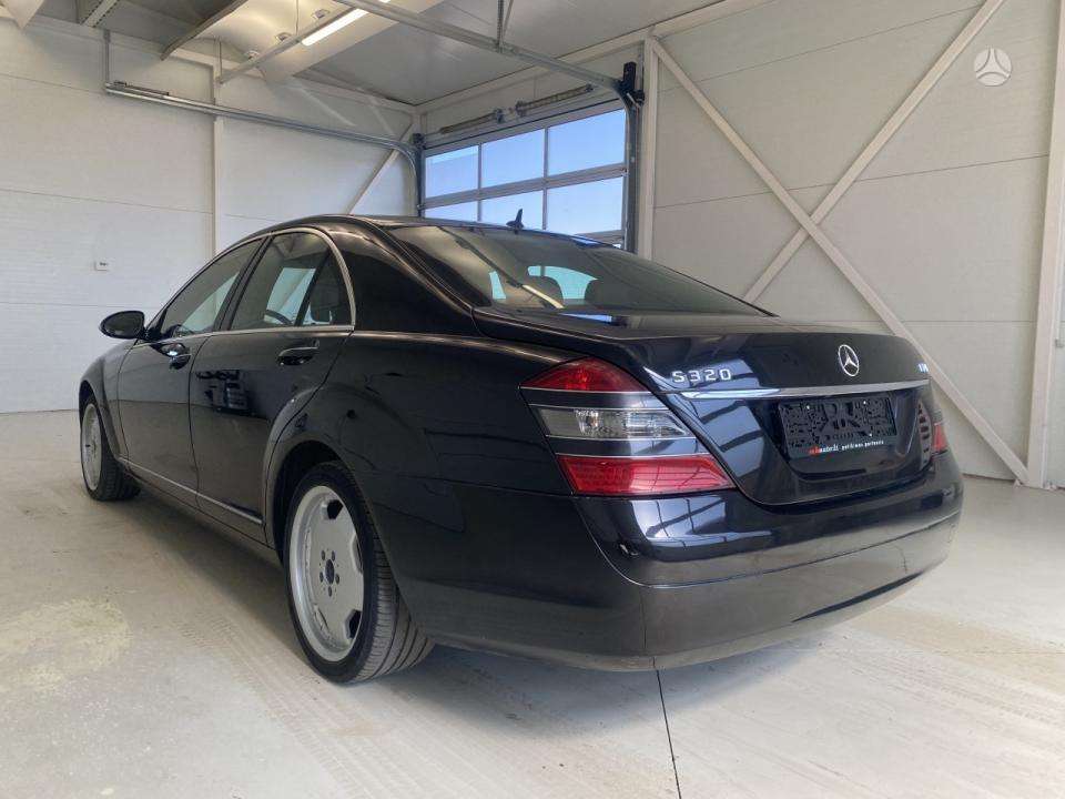 Mercedes-Benz S320 - 4
