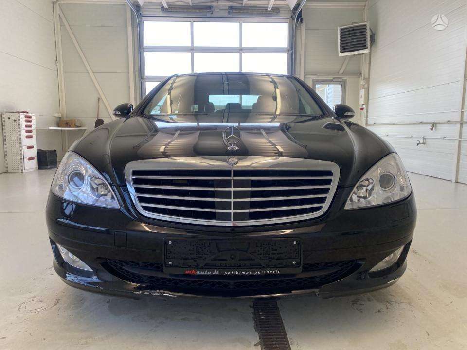 Mercedes-Benz S320 - 5