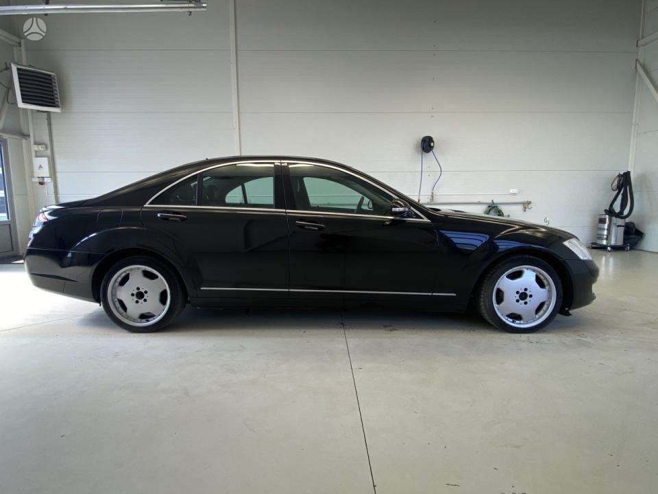 Mercedes-Benz S320 - 7