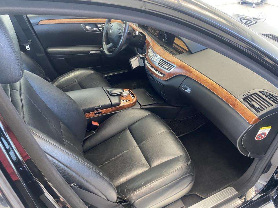 Mercedes-Benz S320 - 8