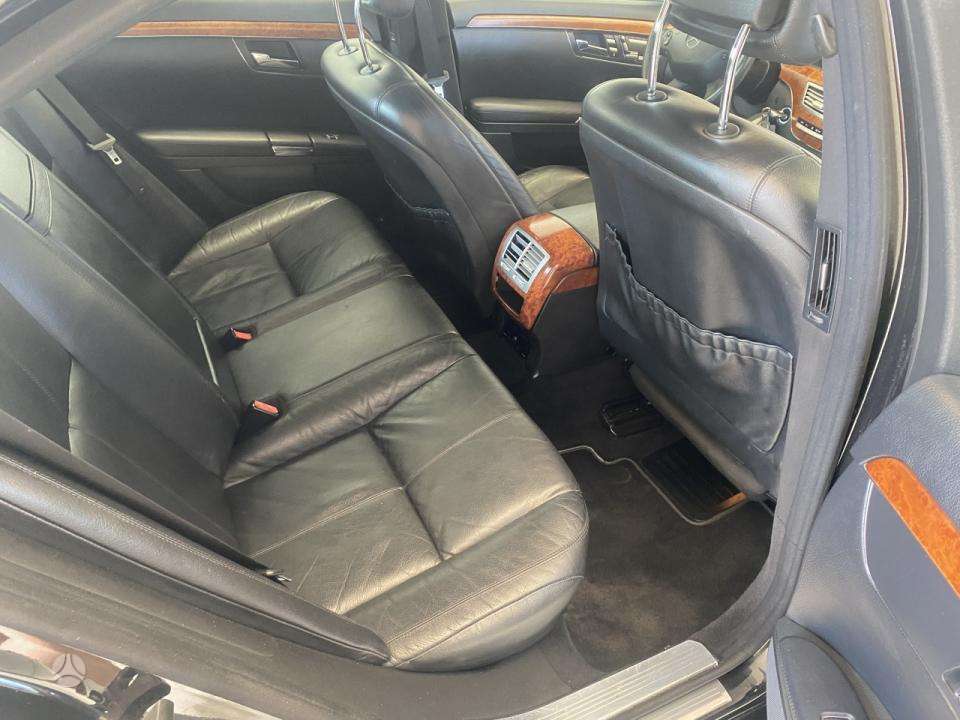Mercedes-Benz S320 - 9
