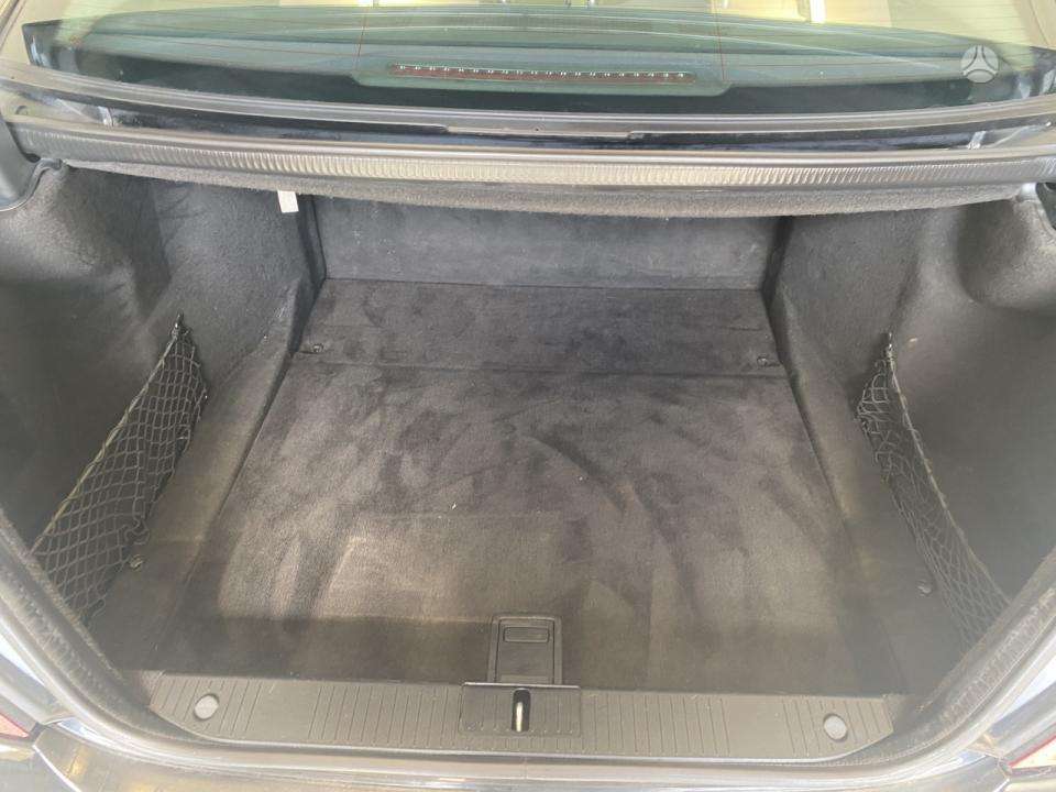 Mercedes-Benz S320 - 10