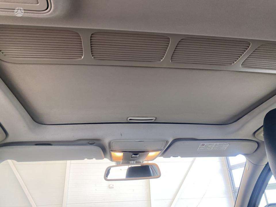 Mercedes-Benz S320 - 12
