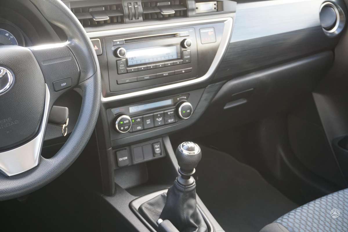 Toyota Auris, 1.3 l., hatchback
